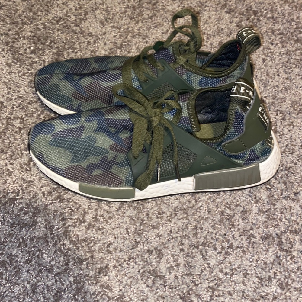 Camo green cross training shoes